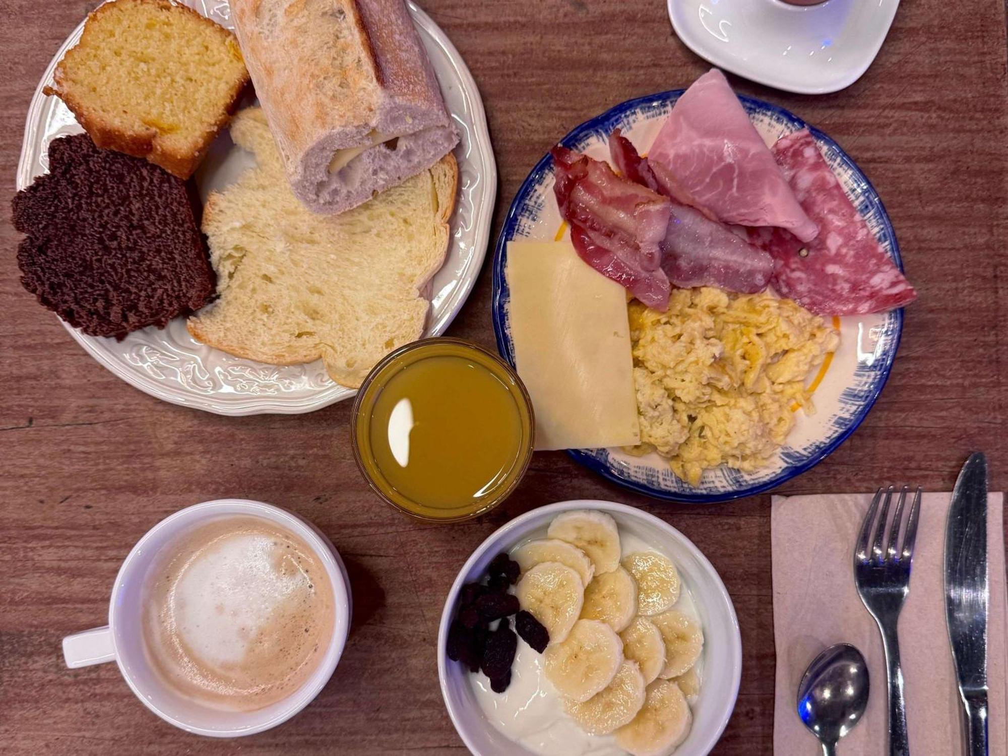 Greet Hotel Brest Aeroport Guipavas Eksteriør bilde