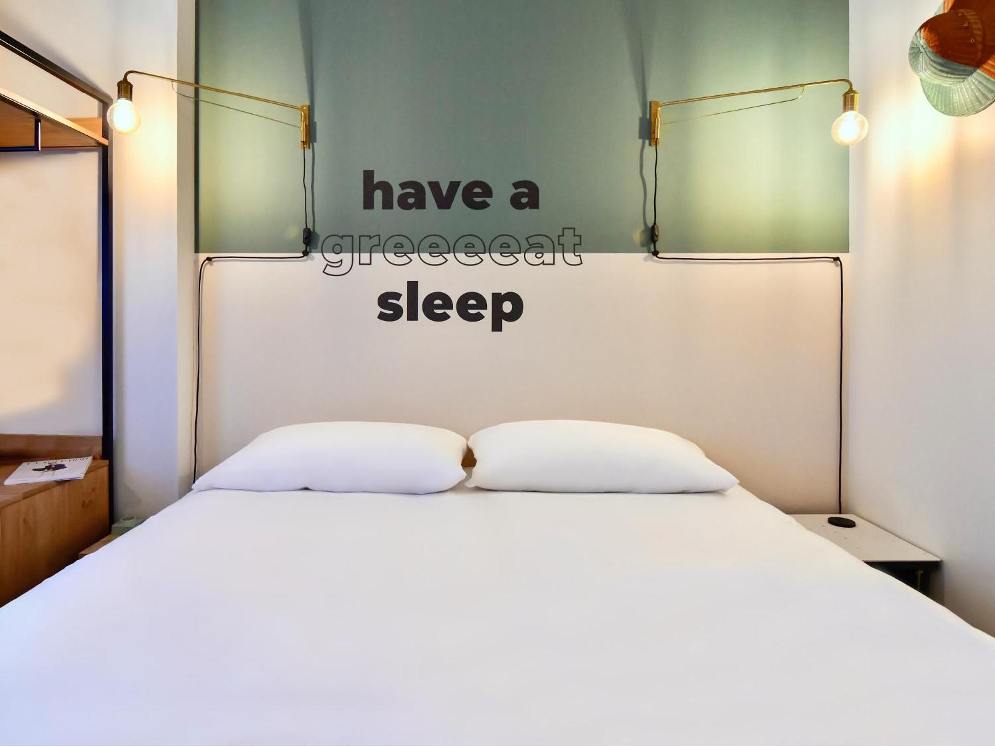 Greet Hotel Brest Aeroport Guipavas Eksteriør bilde