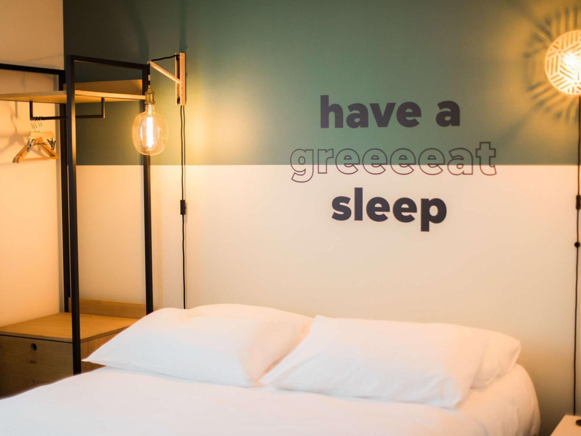 Greet Hotel Brest Aeroport Guipavas Eksteriør bilde